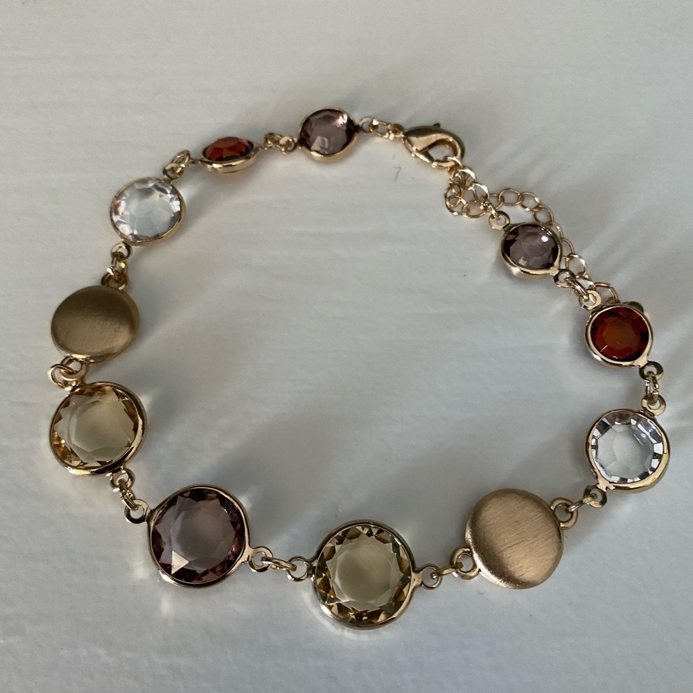 Costume jewelry bracelet